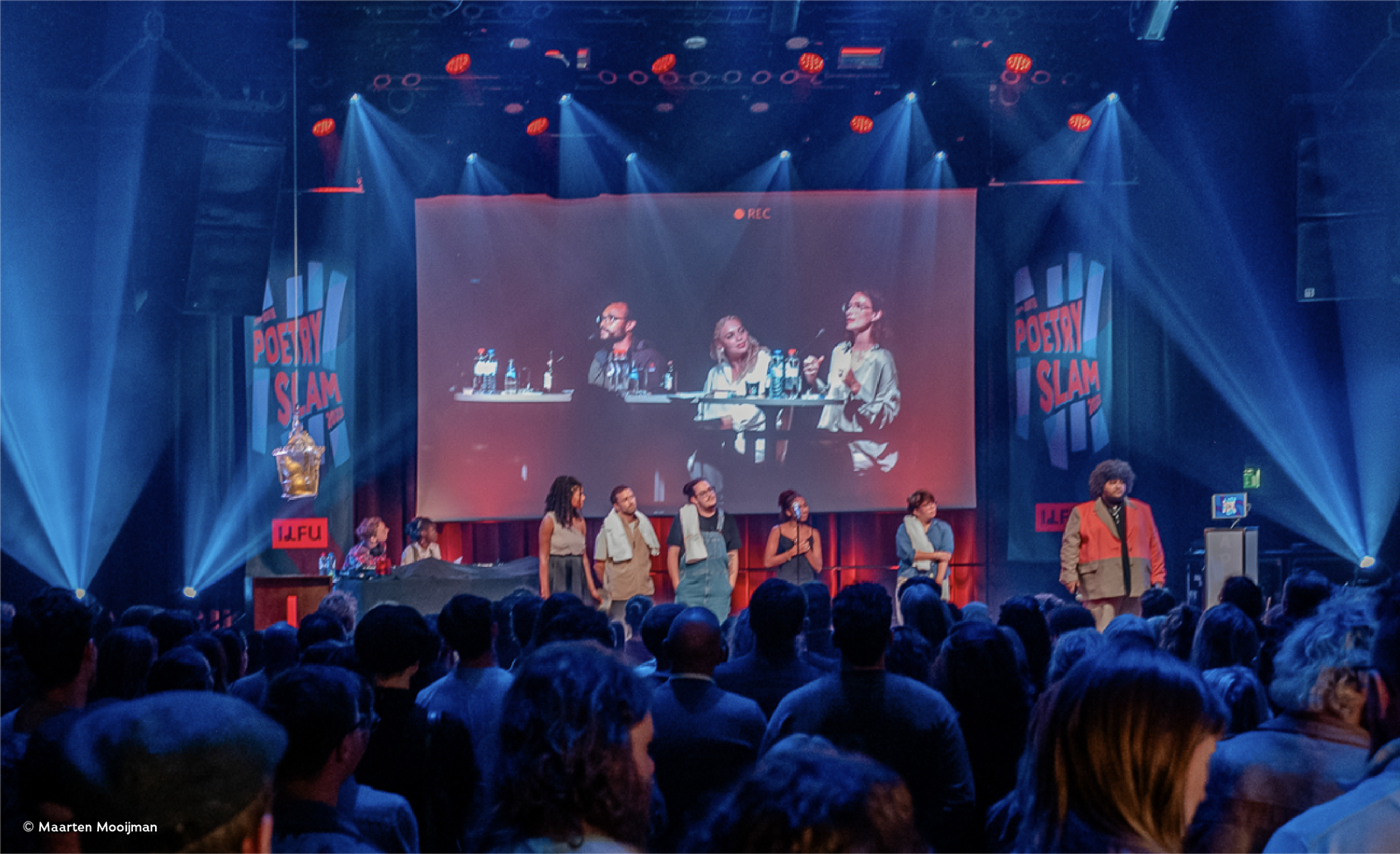 08-ILFU-Podium-credit@2x